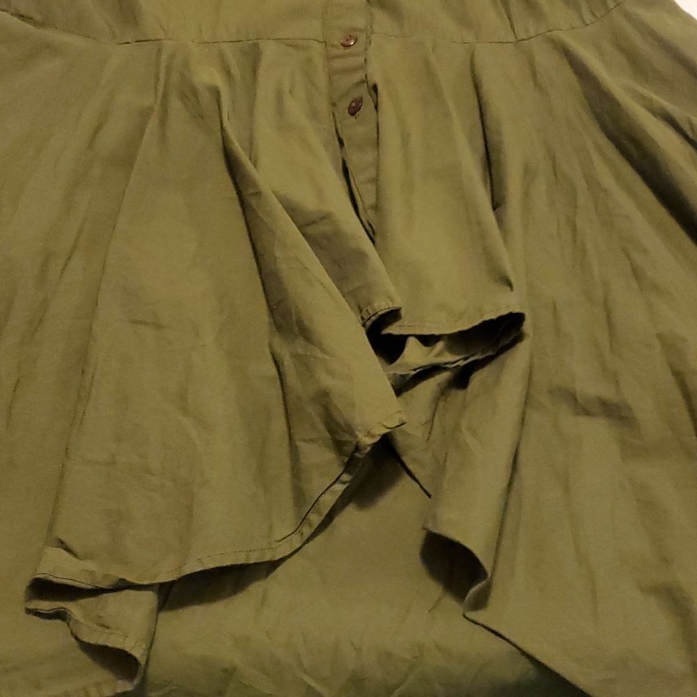 Thread Story Green blouse - Picture 3 of 10